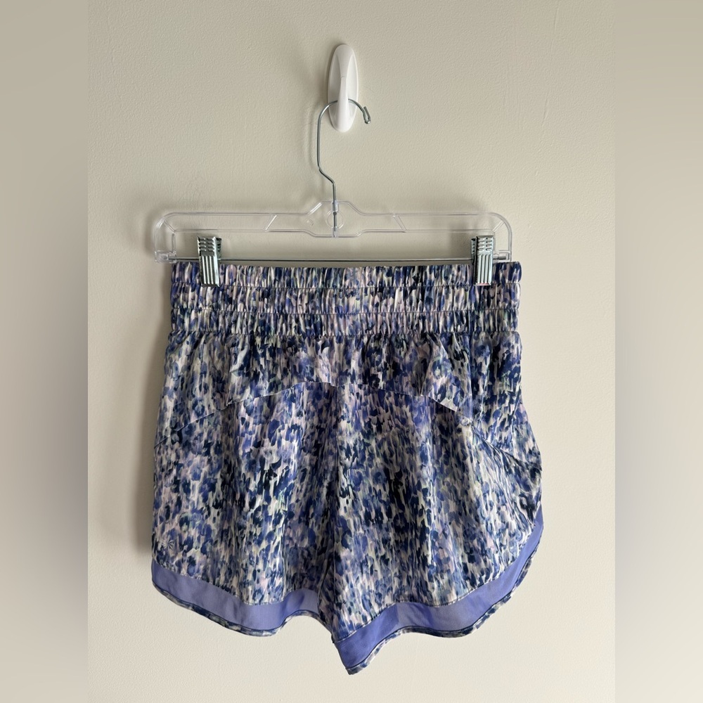 Athleta High Rise Mesh Racer Run 3" Shorts - Picture 5 of 12